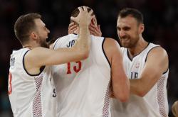 爱游戏官方入口-关于加拿大男篮险胜土耳其男篮，拉塞尔打破历史纪录的信息