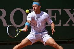 爱游戏-法国网球队翻盘西班牙网球队，西西帕斯三分雨点燃全场的简单介绍