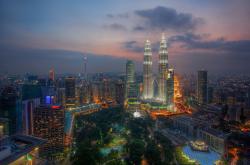 爱游戏娱乐-鹰击长空，霍勒迪完美发挥助老鹰加时力克凯尔特人