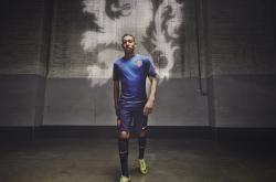 爱游戏官网-米切尔关键回合不手软，老鹰制霸国王展翅高飞