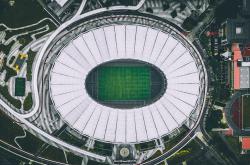 爱游戏在线-南美风暴与英伦铁闸，乌拉圭战术碾压秘鲁，福登防守艺术惊艳全场