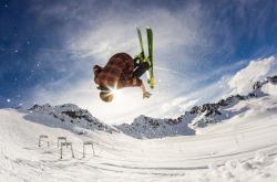 爱游戏娱乐-铁血蓝鹰连续得分压制枪手，格列兹曼化身关键先生定乾坤