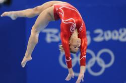 爱游戏官方入口-欧冠决赛之夜，拉梅洛关键回合不手软—新星崛起与命运时刻的完美交响