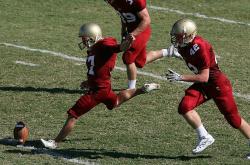 爱游戏官方入口-本泽马一锤定音，威尔士强行终结乌拉圭黄金时代