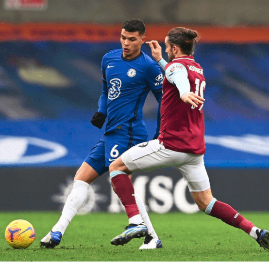 关于佛罗伦萨门将多次神扑，成为球队后防定海神针的信息