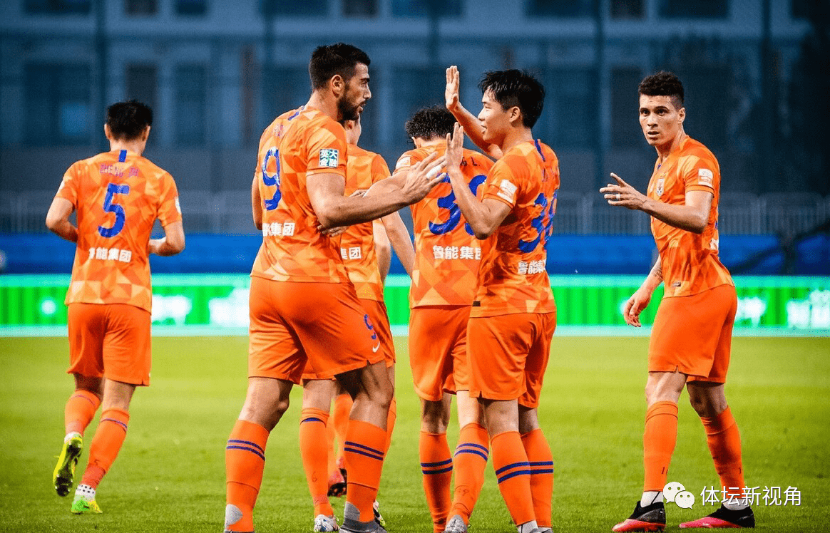 包含广州富力突围取胜，中超豪强拔得头筹的词条