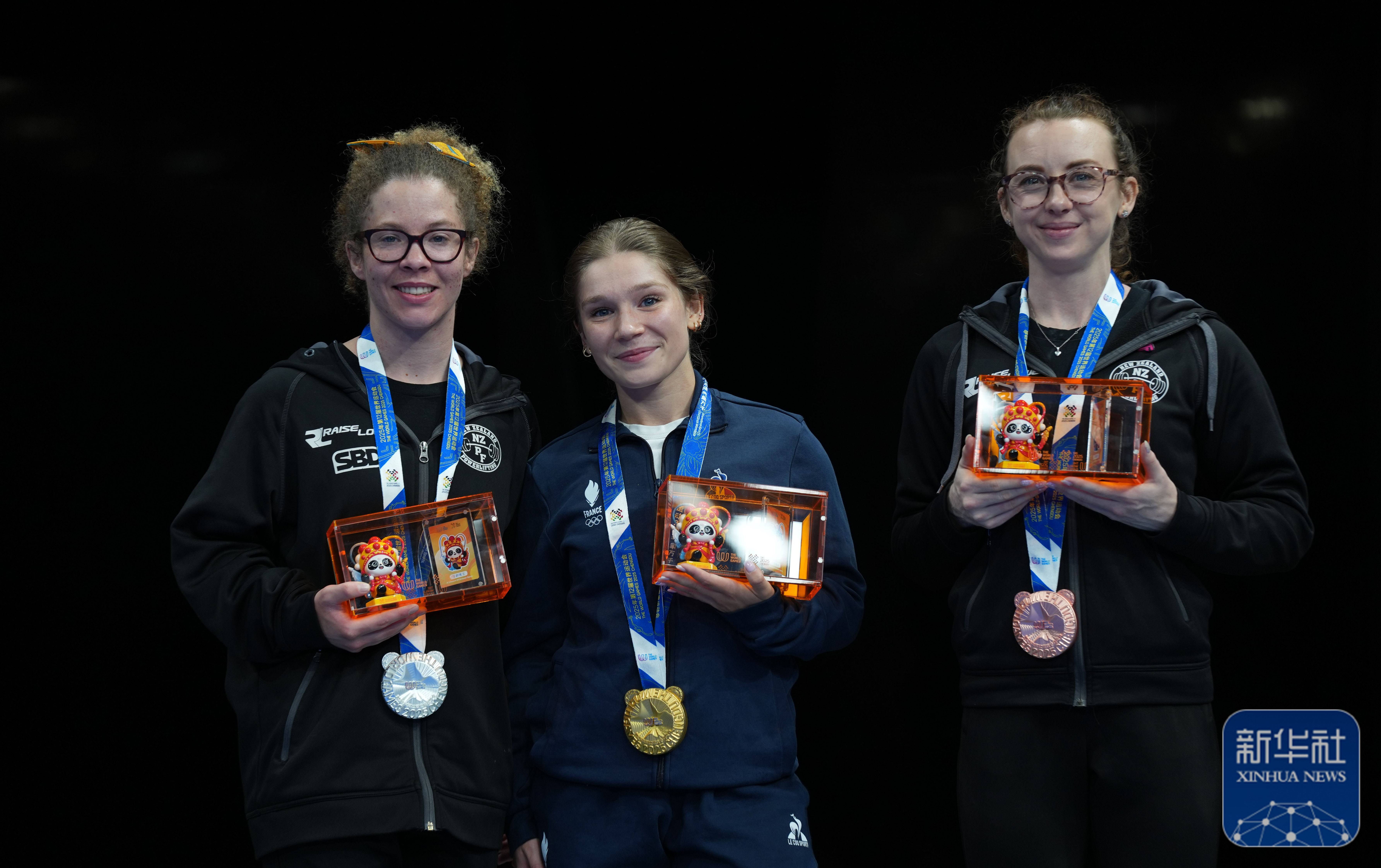 法国队斩获欧锦赛资格,表现出色 法国队斩获欧锦赛资格,表现出色