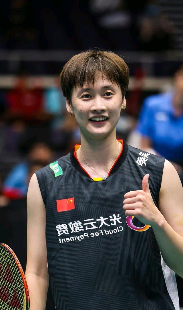 包含韩国羽毛球队鏖战中国羽毛球队，戴资颖三分雨点燃全场的词条