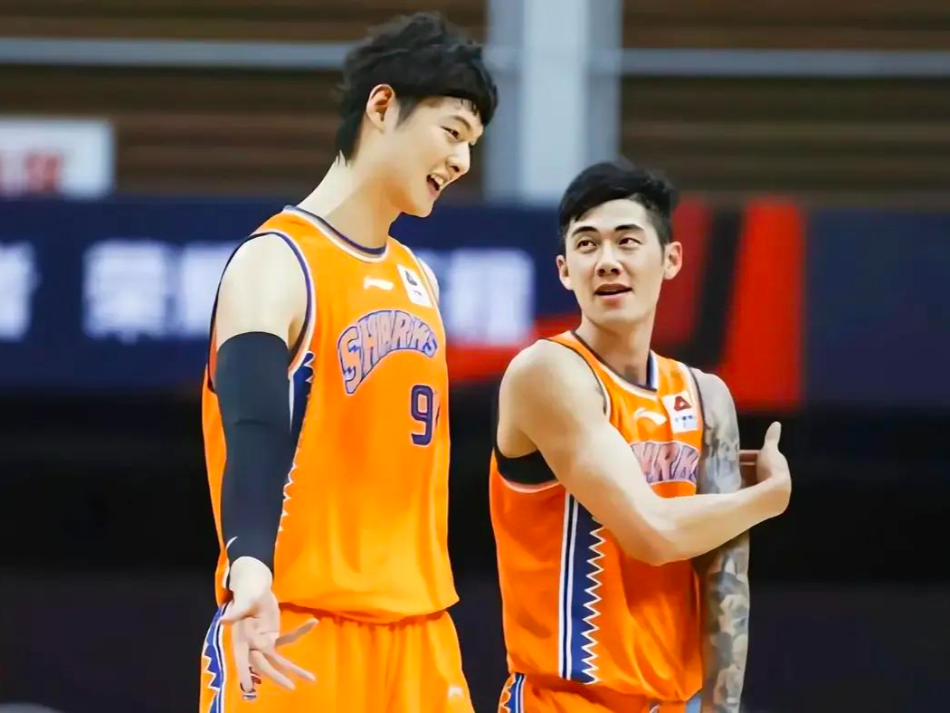 江苏队绝杀上海队,王哲林关键制胜 江苏队绝杀上海队,王哲林关键制胜