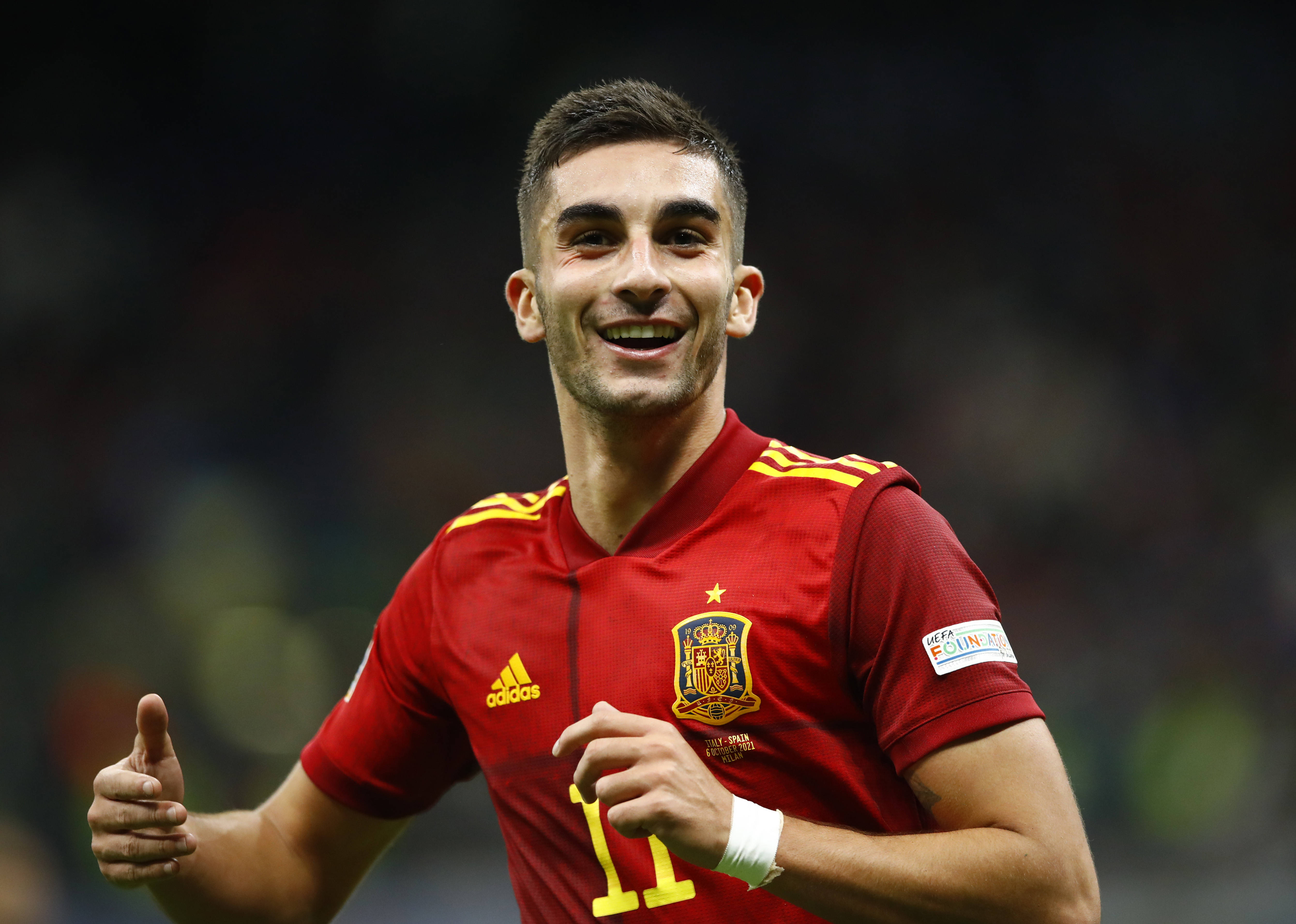 塞维利亚轻取曼城,费兰·托雷斯惊艳世界的简单介绍 塞维利亚轻取曼城,费兰·托雷斯惊艳世界的简单介绍